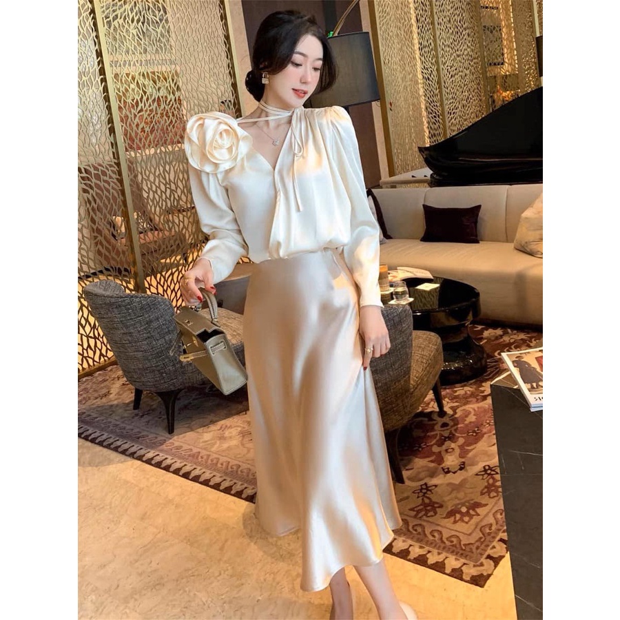 Chân Váy Lụa Đuôi Cá Và Áo Lụa Gắn Hoa Eclipse Clothing