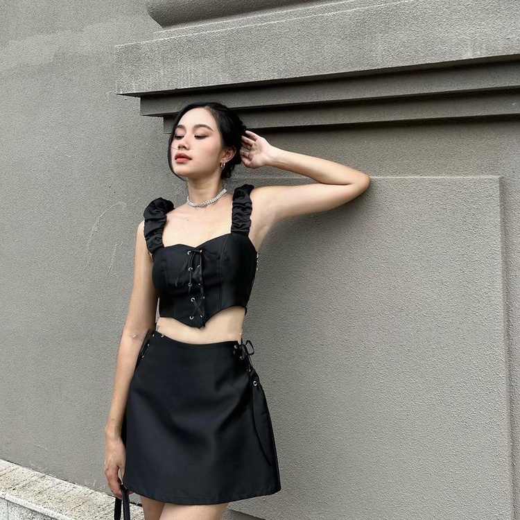 M352 - Set Áo Croptop Form Corset Đan Dây Kèm Chân Váy Đan Dây Hông