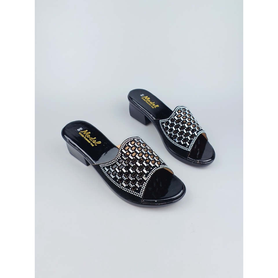 Dép cho mẹ 4cm size lớn 36-41 CAROLINA