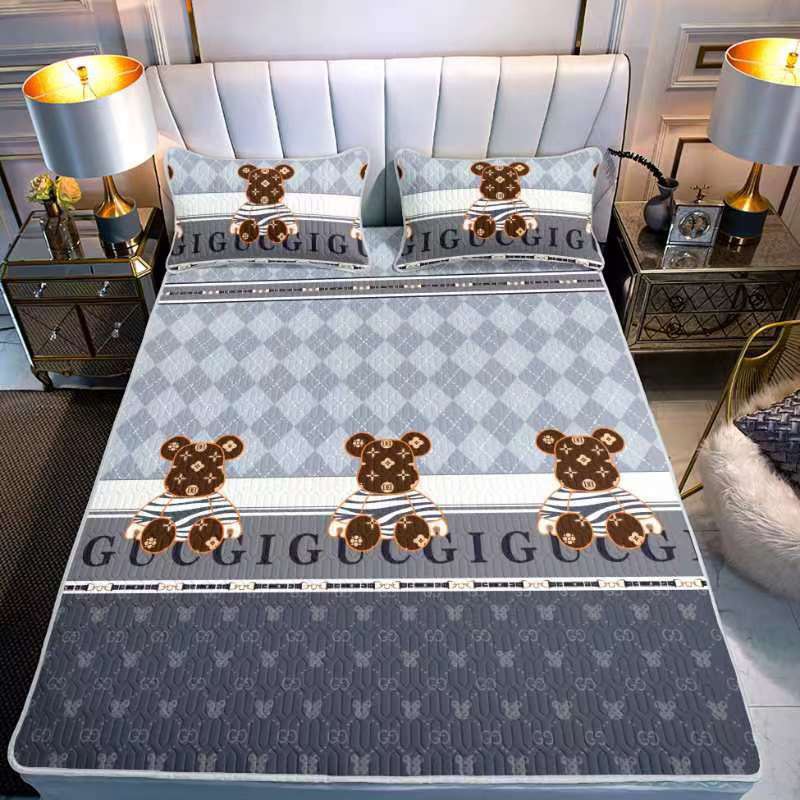 Chiếu điều hòa cao su non Tencel Latex 3D loại dày kích thước 1m6x2m và 1m8x2m mẫu thỏ gucci