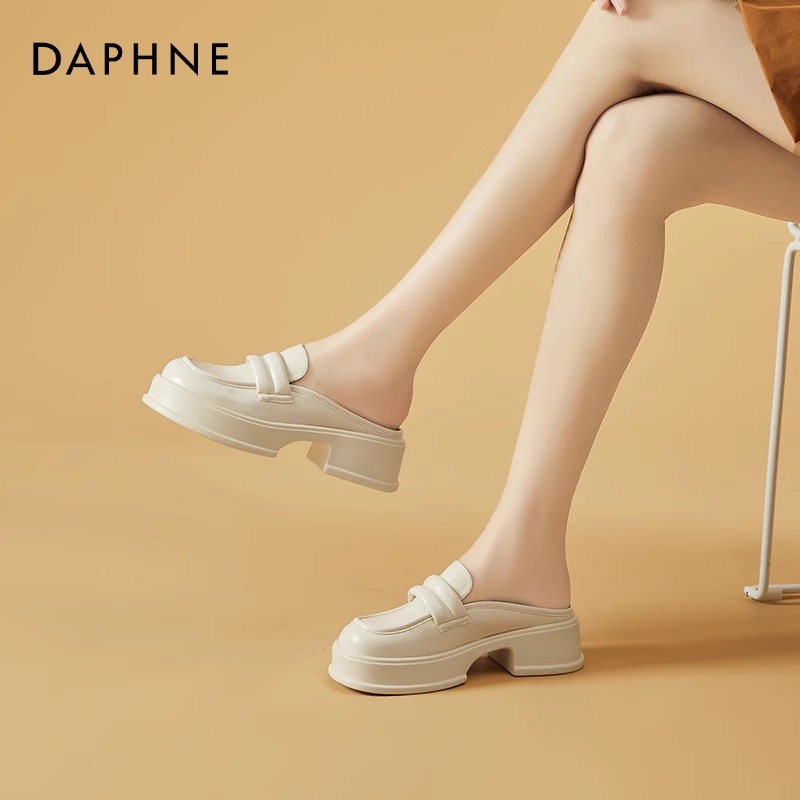 Sục thể thao nữ độn đế gót vuông 5 phân mũi tròn