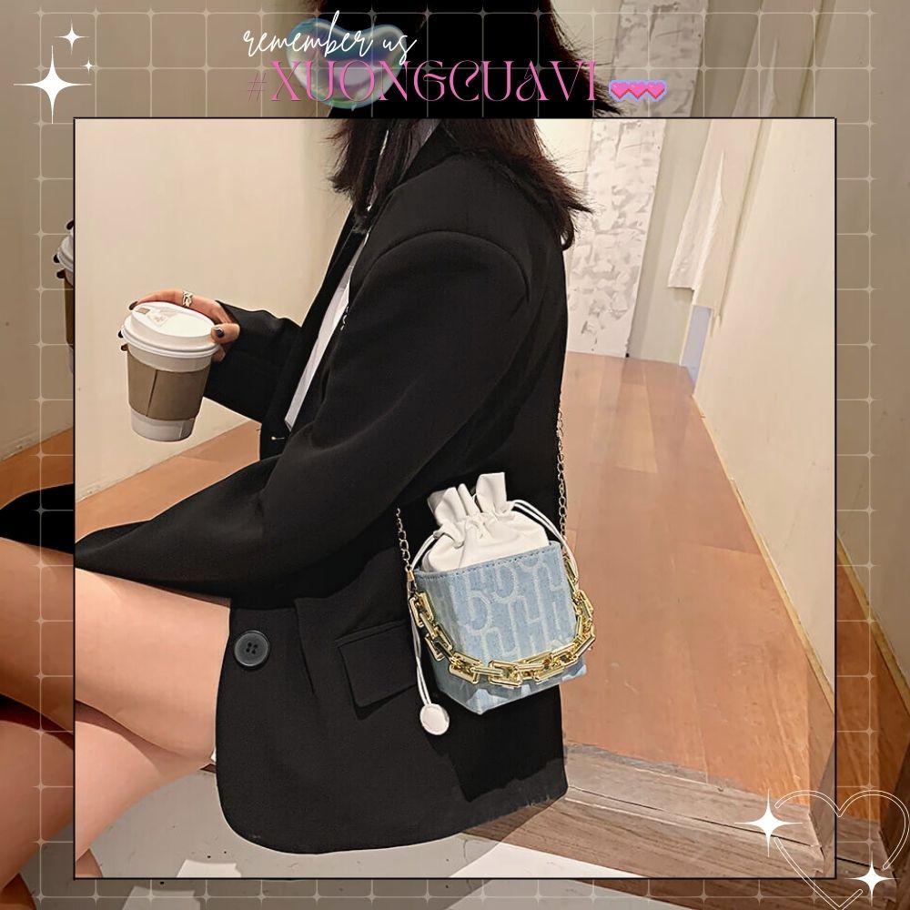 ✧Ảnh thật✧ Túi đeo chéo hộp vuông mini rút dây vải canvas hoạ tiết chữ thêu TX037 Xưởng Của Vi