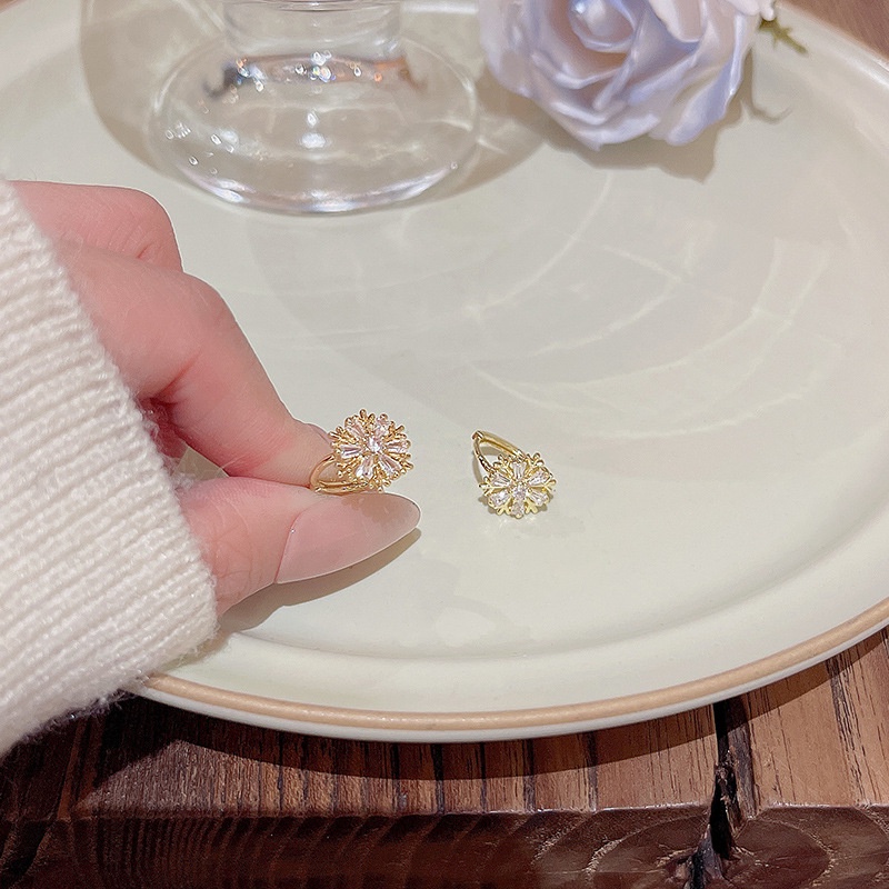 Bông Tai Mạ Bạc 925 Hình Bông Tuyết Đính Đá Zircon Thời Trang