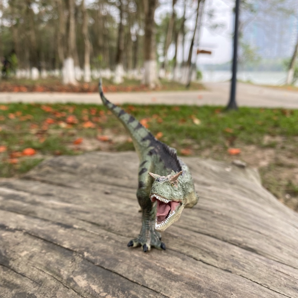 Mô hình khủng long 2 sừng Carnotaurus - Chính hãng