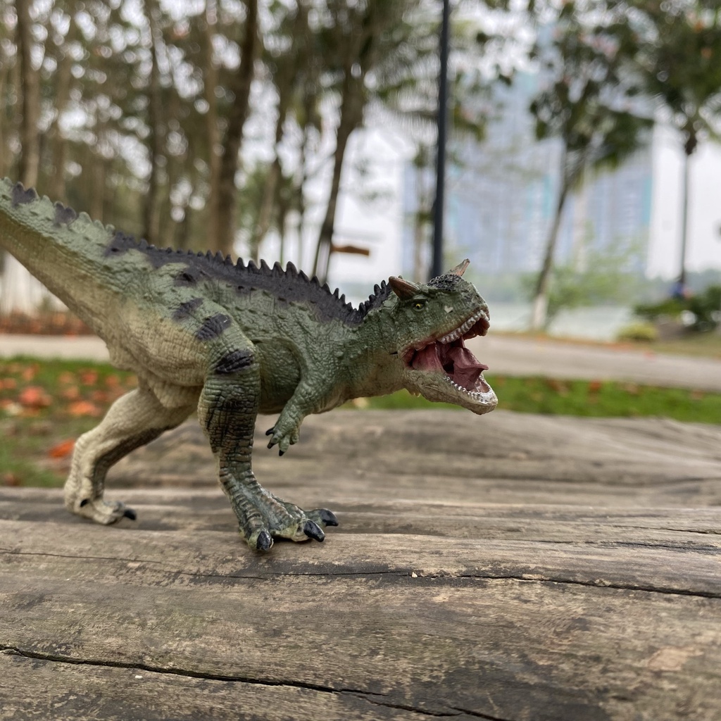 Mô hình khủng long 2 sừng Carnotaurus - Chính hãng