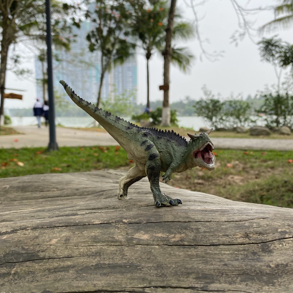 Mô hình khủng long 2 sừng Carnotaurus - Chính hãng