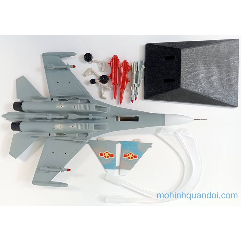 Mô hình máy bay SU-30 Cờ VN 32cm ABS