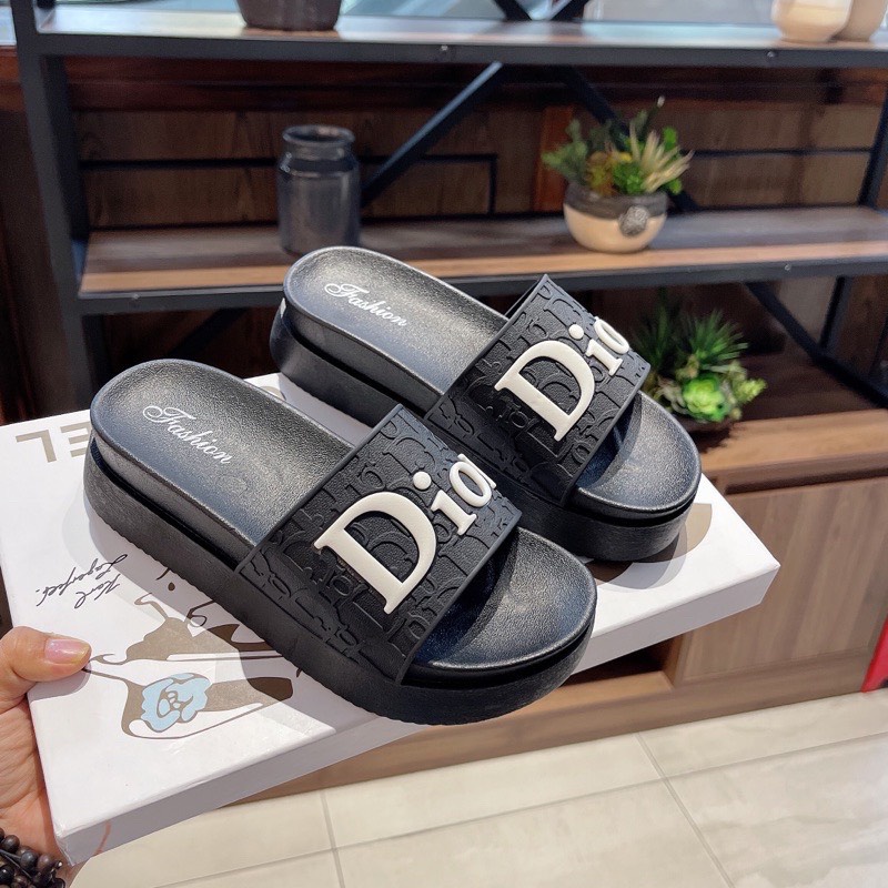Dép bánh mỳ Fashion đúc nguyên khối cao su chữ DIO đế cao 6cm FDIO TRANGBIHUE TRANGBIHUE