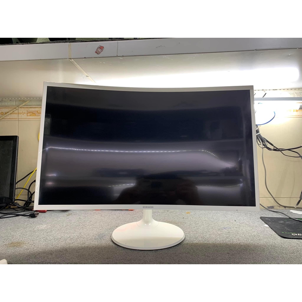 Màn hình máy tính samsung 32inch C32F391/C32F395 cong trắng tinh như mới - bảo hành 03 tháng