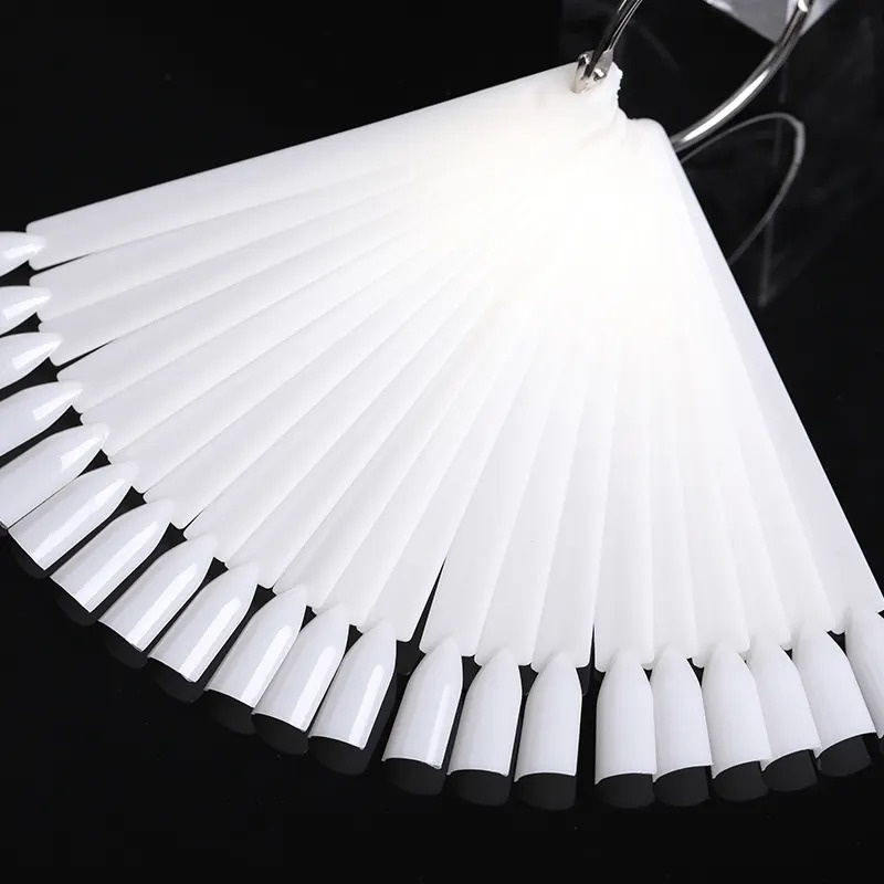 Sâu móng giả vuông mẫu - 50 que