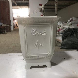 Chậu vuông tứ quý 4