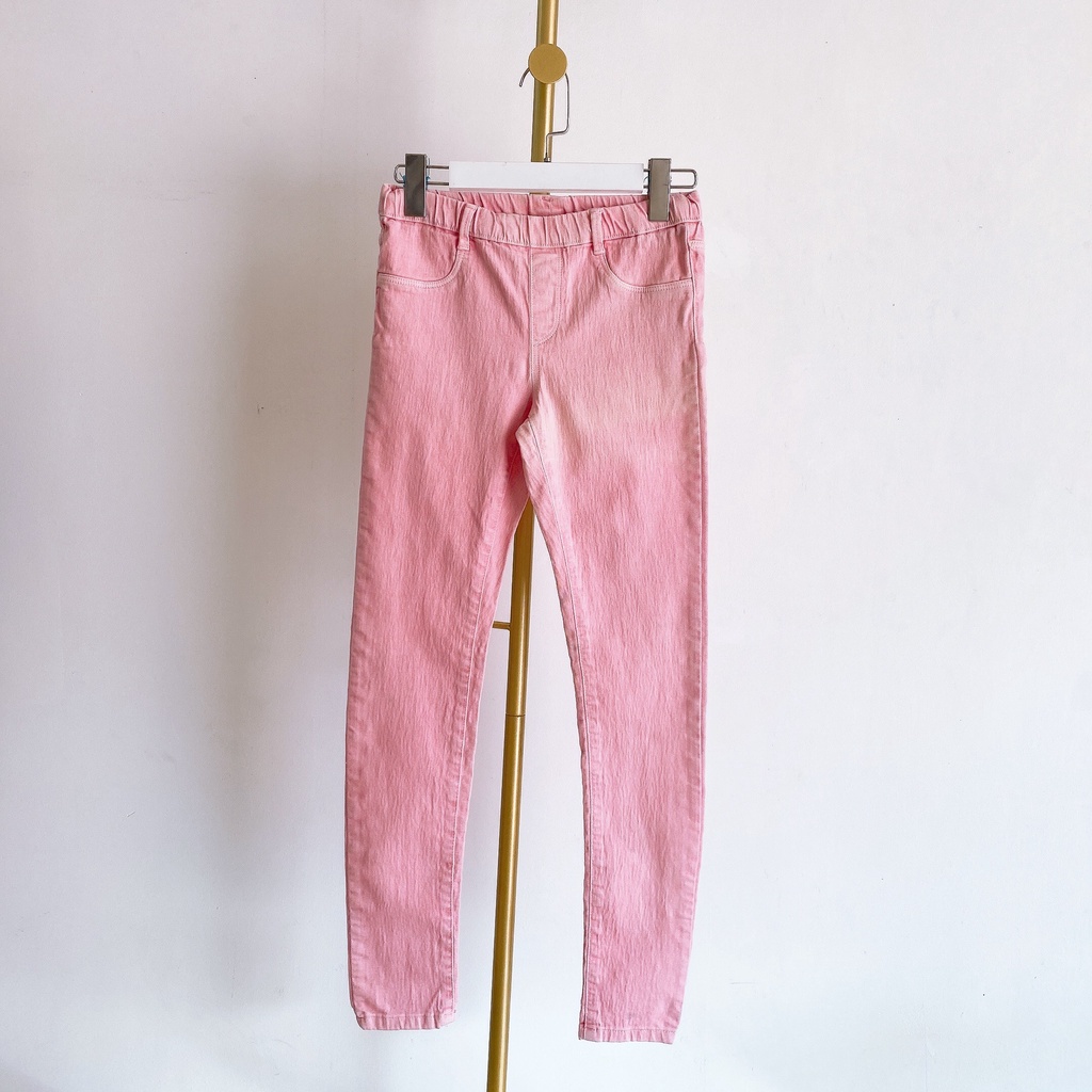 THANH LY* QUẦN JEGGING KIỂU CƠ BẢN BÉ GÁI ZARA MẤT TAG CHƯA MẶC. ( Bị dính màu, vệt trắng. )