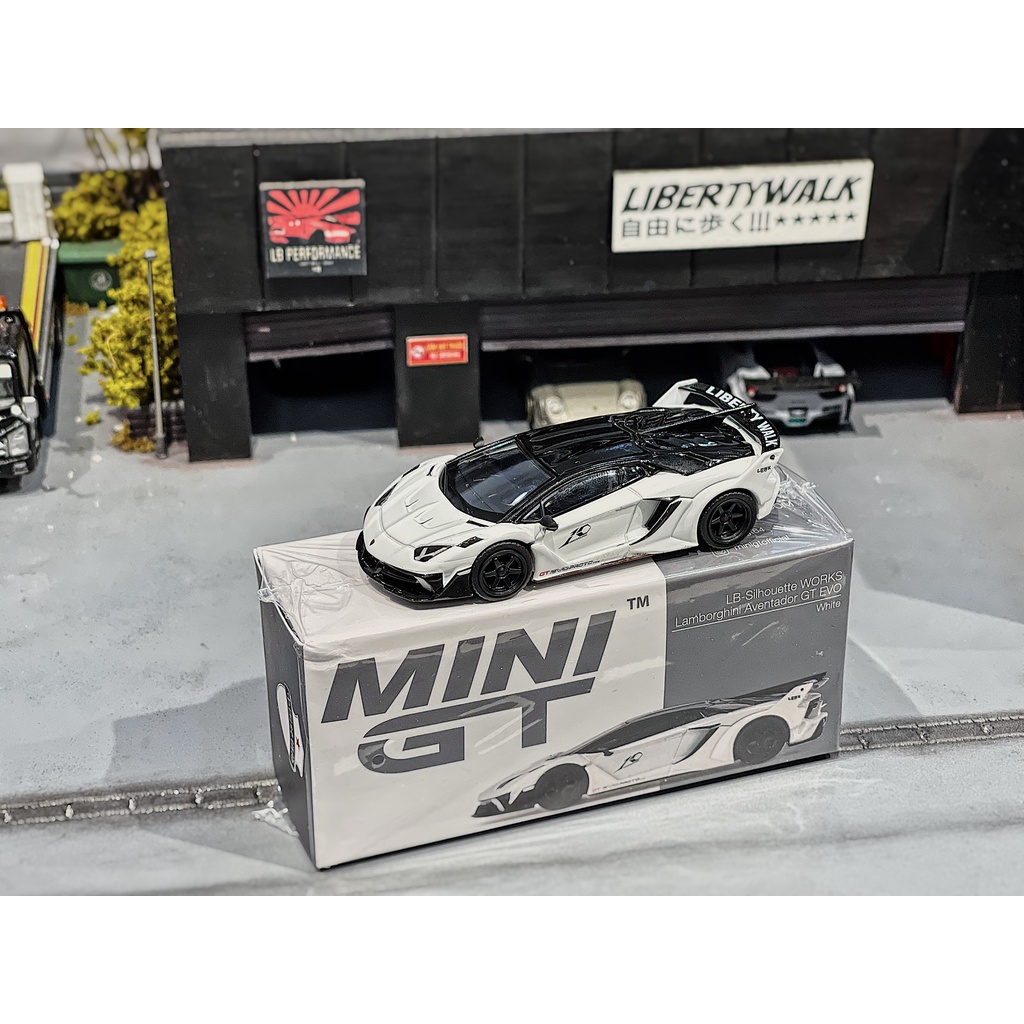 XE MÔ HÌNH LAMBORGHINI AVENTADOR LBWK GT,TỶ LỆ 164