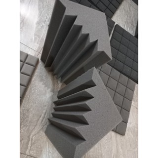 Mút tiêu âm kiểu góc tường bass trap loại 1 tốt nhất ( không có sẳn lớp keo dán )