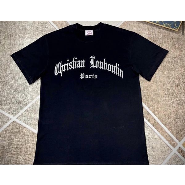 louboutin gắn kim tuyến