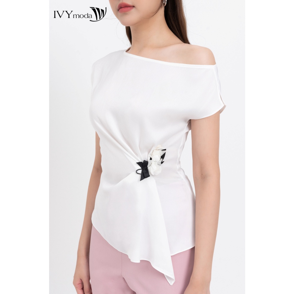 Áo kiểu lệch vai chiết eo nữ IVY moda MS 16M8325