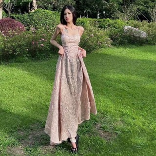 Đầm nữ pháp cổ điển độc lạ
