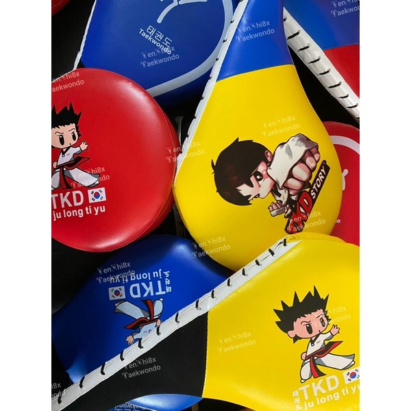 Vợt đá, đích Kép Taekwondo siêu cute
