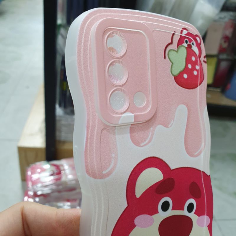 Ốp lưng Oppo A74 4G dẻo viền lượng sóng lưng in hình gấu dâu có bảo vệ camera