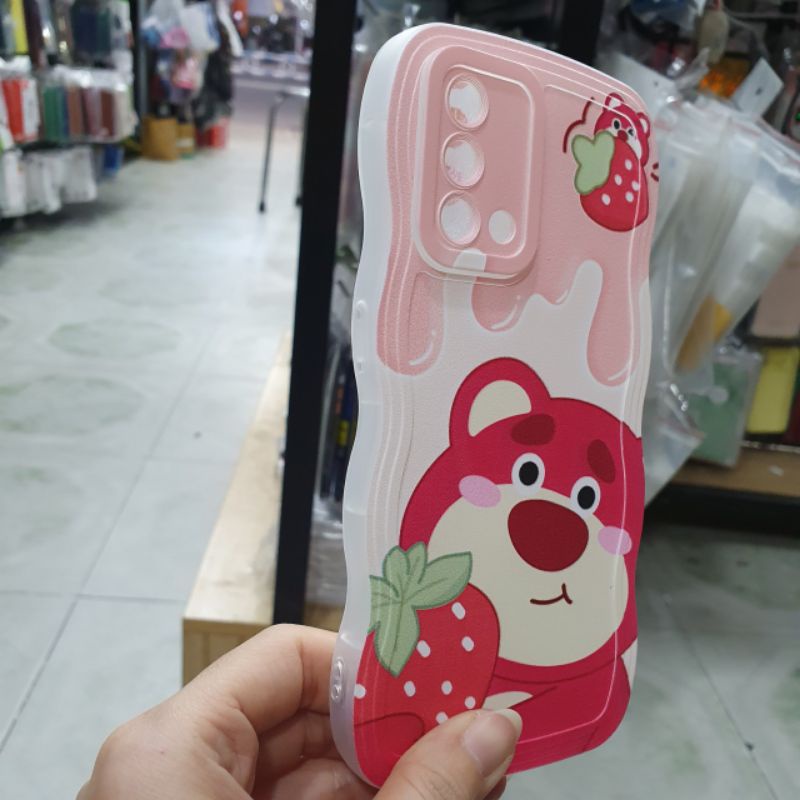 Ốp lưng Oppo A74 4G dẻo viền lượng sóng lưng in hình gấu dâu có bảo vệ camera