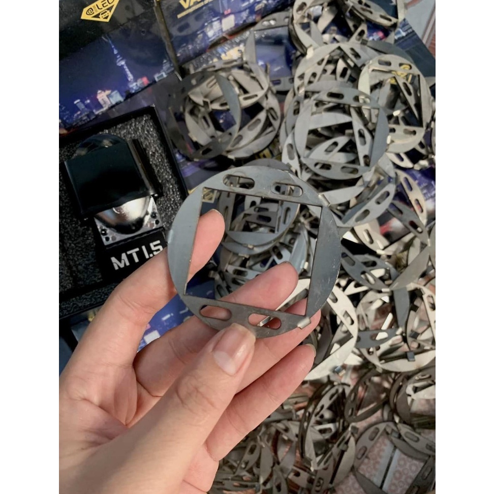 Pat đế H4 gắn bi led 1.5 hình tròn