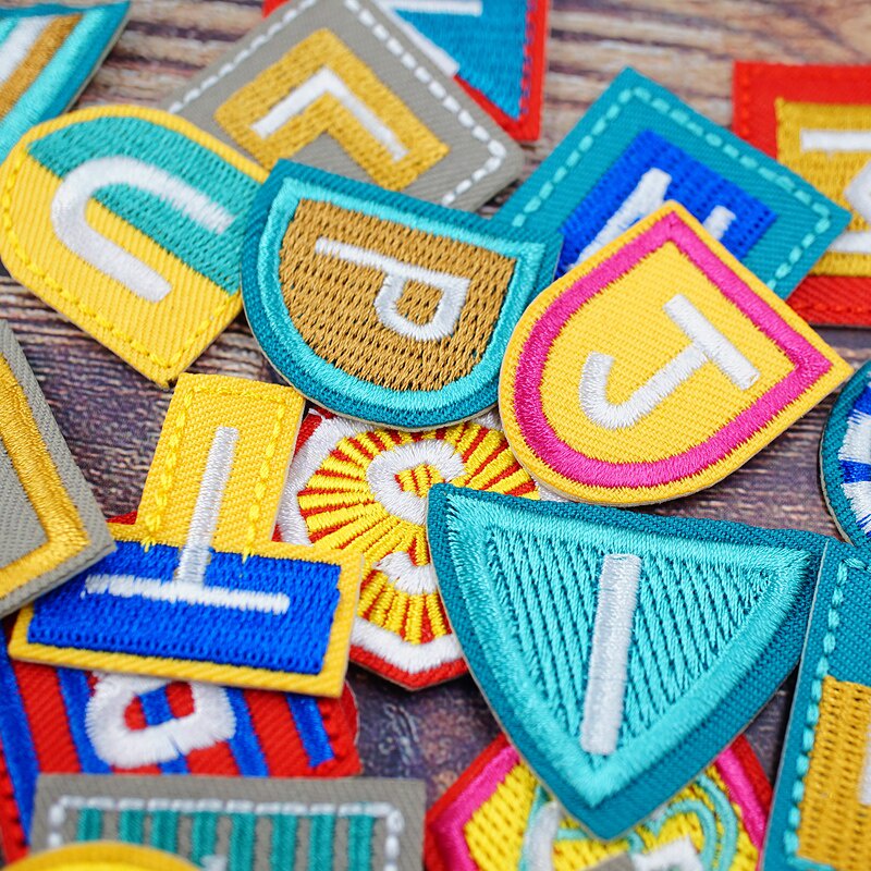 Sticker ủi nhiệt thêu hình logo chữ cái A-Z độc đáo lạ dễ thương cute- Patch ủi quần áo balo H67