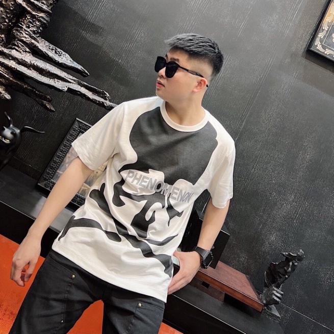 Áo phông nam nữ Tommy Hilfiger in vạch sọc đen trắng đỏ chữ kí quanh áo. Áo Thun Unisex Form Unisex Siêu Hot 2023