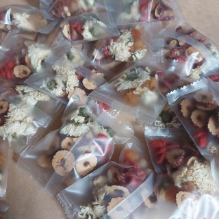 Trà hoa cúc mix long nhãn, kì tử, táo đỏ 4 vị