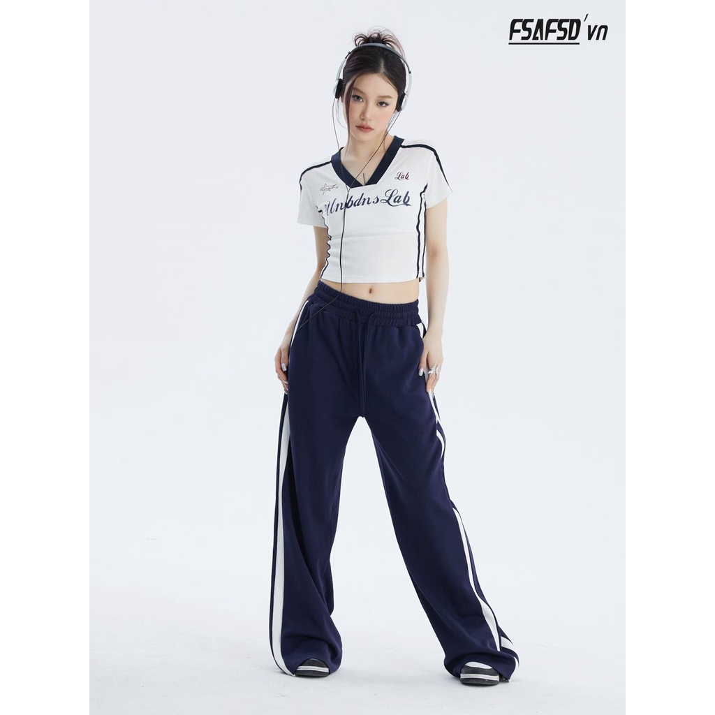 Áo Thun Nữ Ngắn Tay Cổ Chữ V Thời Trang