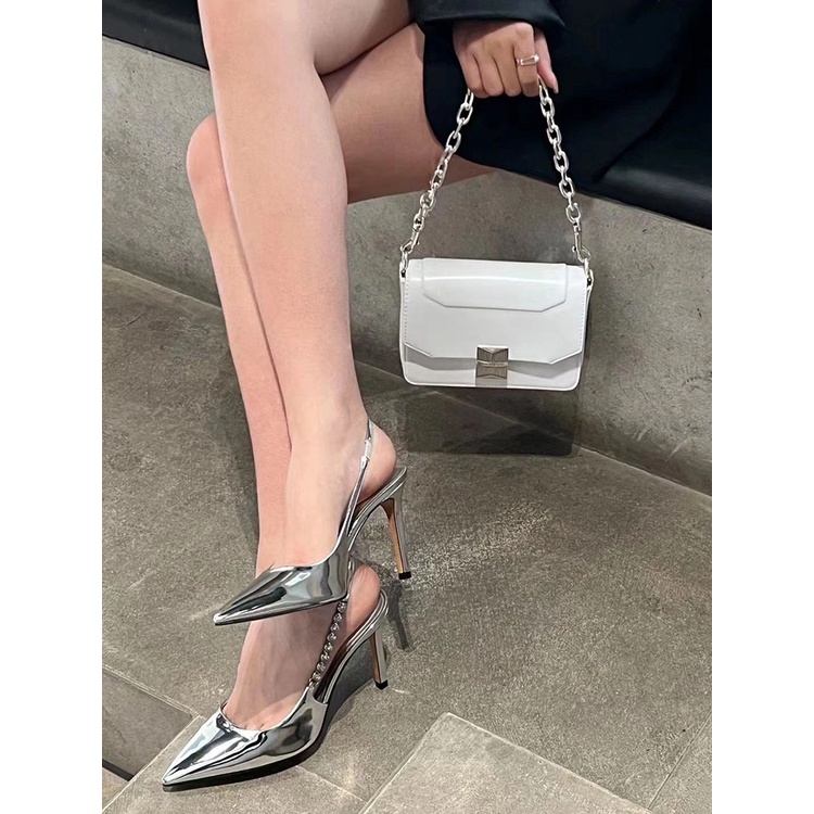 Giày Cao Gót Mũi Nhọn Bằng Da Bóng Đính Đá Màu Bạc Sang Trọng Thời Trang Cho Nữ