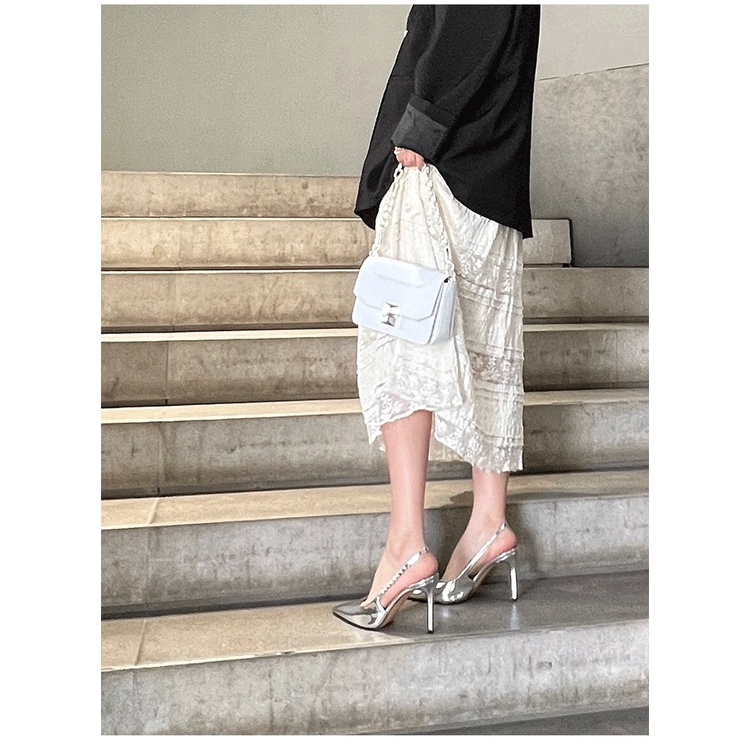 Giày Cao Gót Mũi Nhọn Bằng Da Bóng Đính Đá Màu Bạc Sang Trọng Thời Trang Cho Nữ