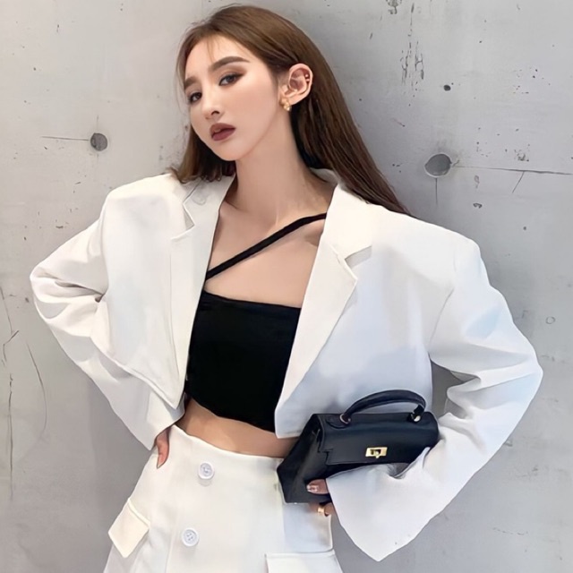 Áo Vest Croptop Tay Dài Độn Vai A1