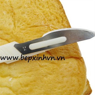Dao rạch bánh mì cán trắng