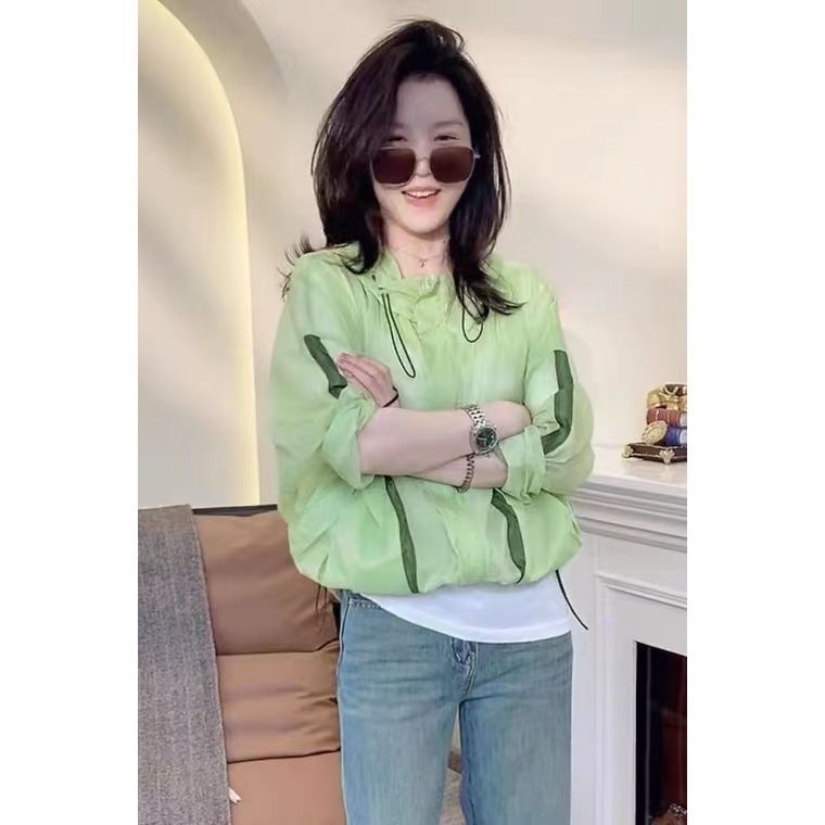 Áo Khoác Chống Nắng Thoáng Khí Có Mũ Trùm Phối Màu Tương Phản Thời Trang Xuân Hè 2023 Cho Nữ Thẻ