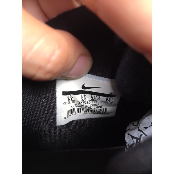 Giày thể thao Nike_Kyrie 4 đã qua sử dụng