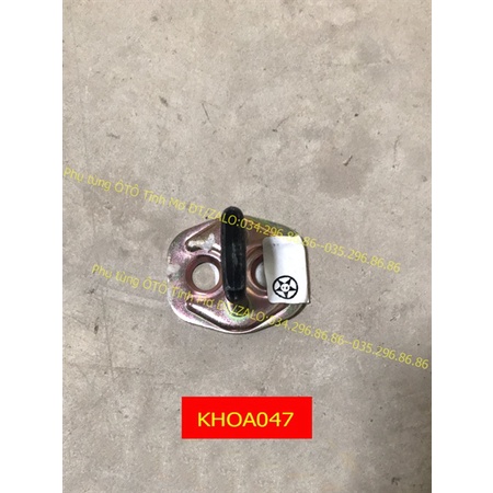 khuy cửa CL 1030(móc ngậm cửa)