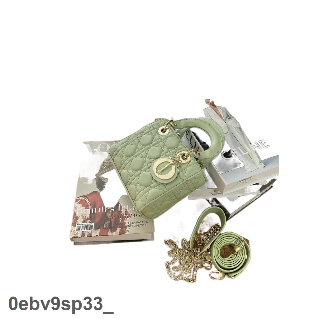 Sỉ số lượng lớn Túi Xách NữSALE LỖ XIN ĐÁNH GIÁtúi dior size 18 da lì , bóng sang chảnh