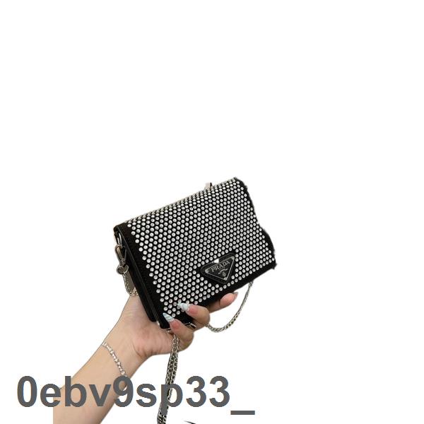 Siêu Rẻ Túi đeo chéo prada đính full đá hàng đẹp size mini 13cm