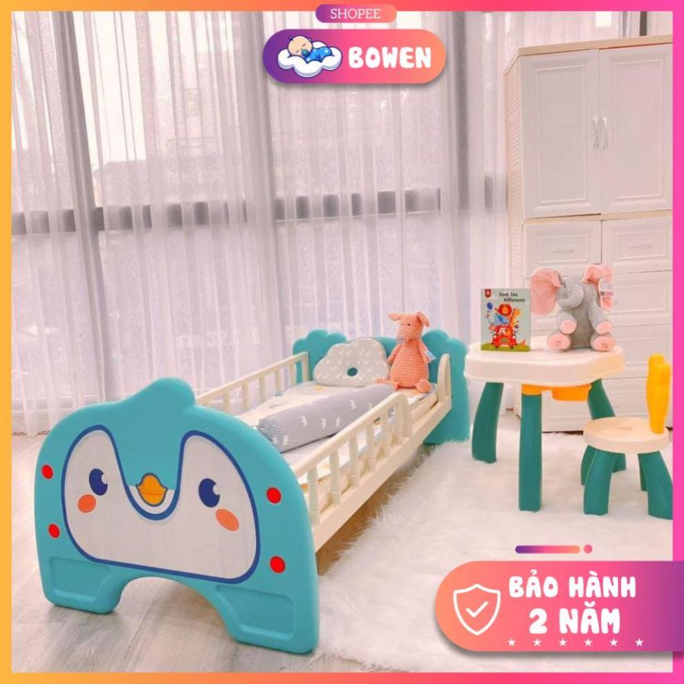 Giường Nhựa Cho Bé , Giường Em Bé Chất Liệu Nhựa Bền Bỉ Kích Thước 152x62x60