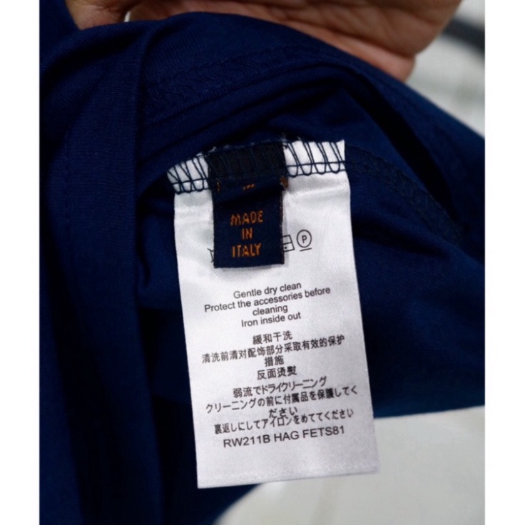 Áo Thun LV Heart ,LV trái tim  Đỏ Vải Cotton 100% Chuẩn chi tiết The.Base