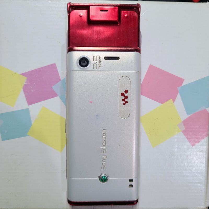 Sony Ericsson W595 trắng