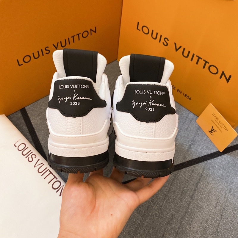 GIÀY L’V TRAINER BÒ SỮA LAI AU SC