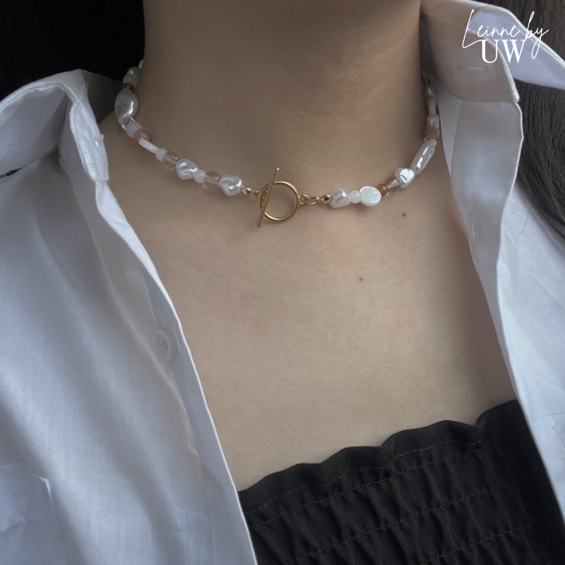 Vòng cổ Caramel Leinne đi biển mùa hè phong cách vintage