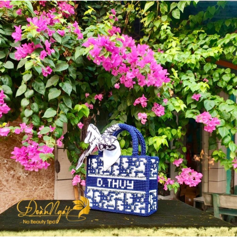 Túi thêu thành phẩm d.i.o.r màu xanh đen size 20