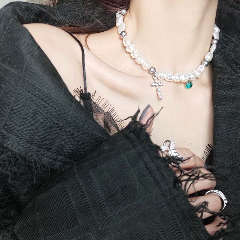 Dây chuyền nam nữ Ngọc trai nhân tạo mặt Thánh giá đính đá DC014 - Thép Titan - Phụ kiện trang sức Unisex Apous