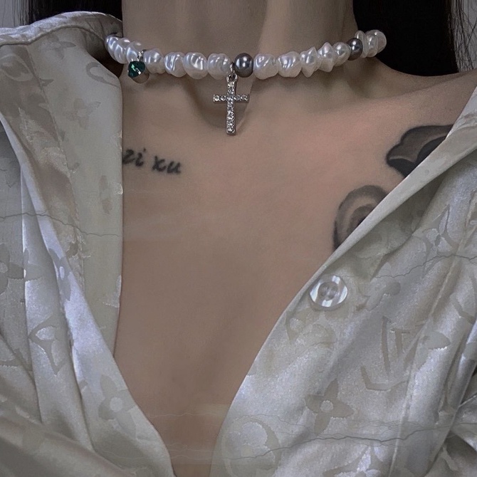 Dây chuyền nam nữ Ngọc trai nhân tạo mặt Thánh giá đính đá DC014 - Thép Titan - Phụ kiện trang sức Unisex Apous