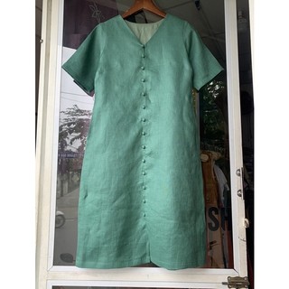 Đầm linen premium khuy bọc cổ tim