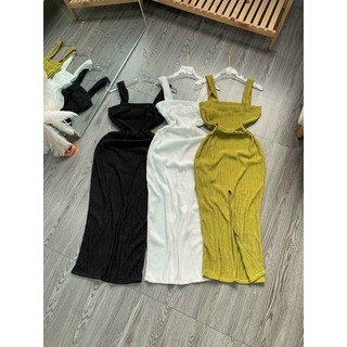 Đầm xốp 2 dây body xẻ tà