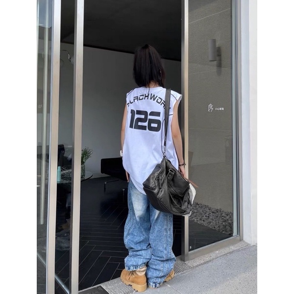 Tanktop BLACH đen trắng