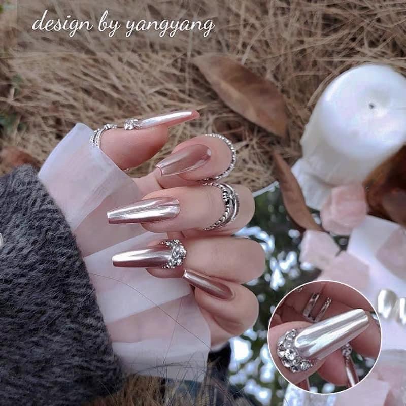 Tráng Gương Trắng ánh Bạc mẫu 2023